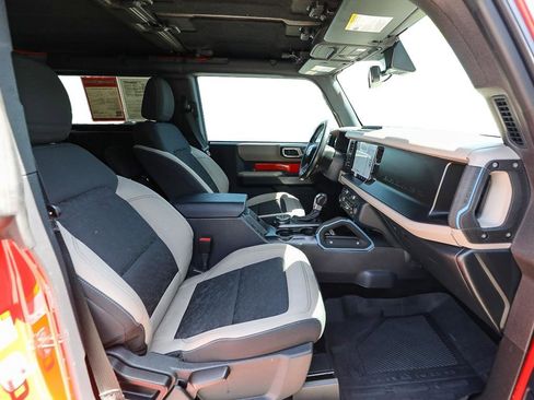 Used 2022 Ford Bronco Wildtrak AWD/4WD image 22