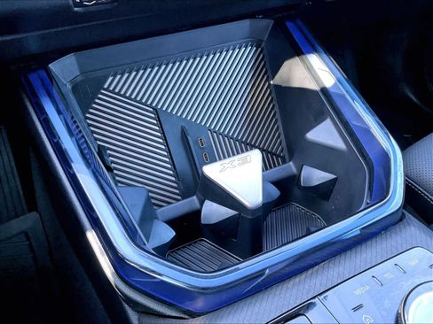 Certified 2025 BMW X3 xDrive30i w/ Convenience Package image 35