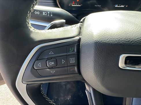 New 2025 Jeep Grand Cherokee 4WD image 22