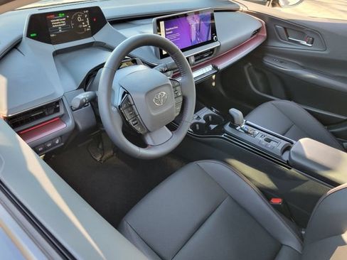 New 2026 Toyota Prius Plug-In Hybrid FWD image 5