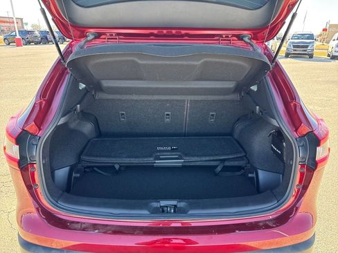 Used 2022 Nissan Rogue Sport SL w/ Premium Package image 7