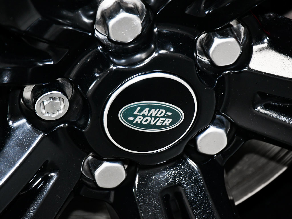 Used 2022 Land Rover Range Rover Sport SVR AWD/4WD image 92