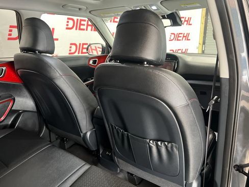 Used 2024 Kia Soul GT-Line FWD image 11
