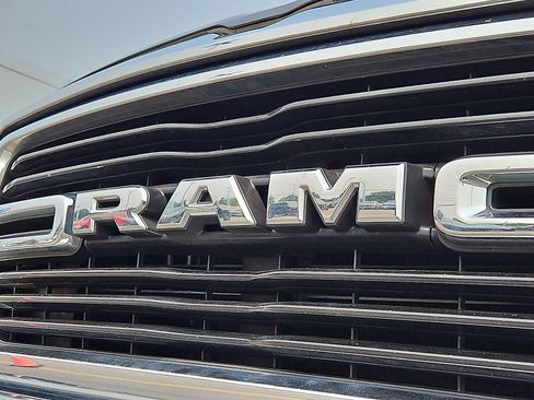 Used 2019 RAM 1500 Big Horn AWD/4WD image 35