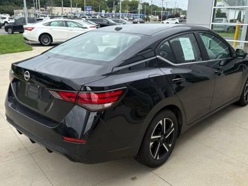 Used 2025 Nissan Sentra SV FWD image 7