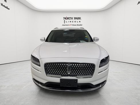 Used 2023 Lincoln Nautilus AWD w/ Premium Package image 8
