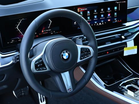 New 2026 BMW X5 xDrive40i w/ M Sport Package image 12