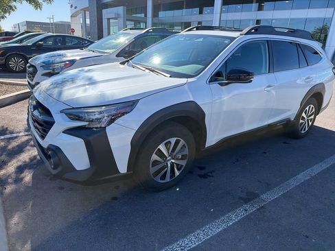Used 2024 Subaru Outback Premium image 2