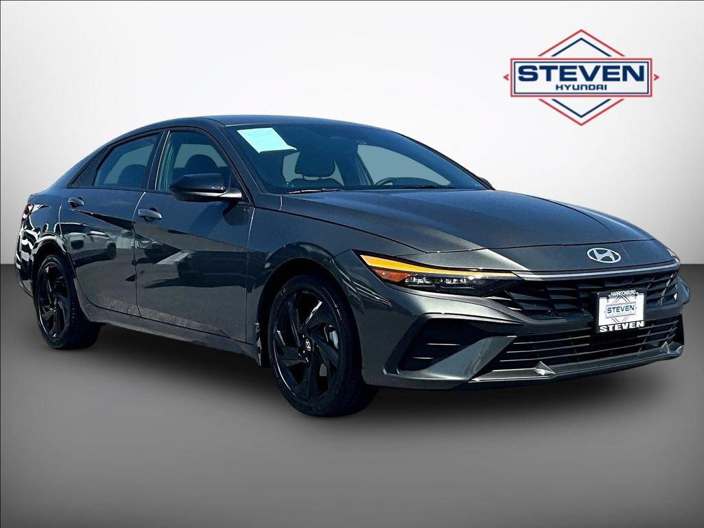 Certified 2026 Hyundai Elantra Sport FWD image 1