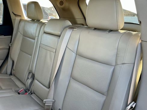 Used 2019 Jeep Grand Cherokee Limited w/ Luxury Group II image 29