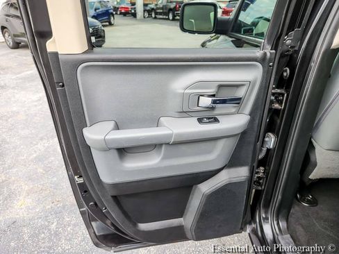 Used 2018 RAM 1500 Big Horn AWD/4WD image 25