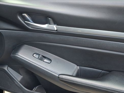 Used 2022 Nissan Altima 2.5 SV image 10