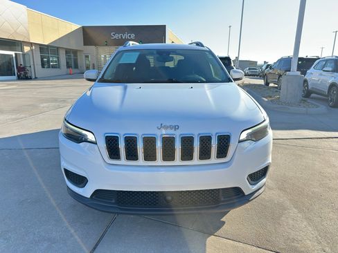 Used 2021 Jeep Cherokee Latitude image 8