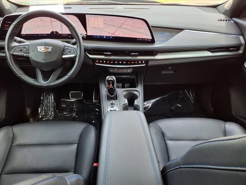 Certified 2024 Cadillac XT4 Sport w/ Cold Weather Package FWD image 15