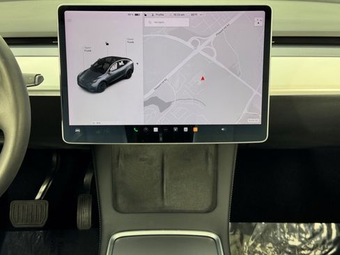 Used 2021 Tesla Model Y Long Range image 21