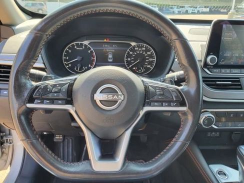 Used 2023 Nissan Altima 2.5 SR image 17