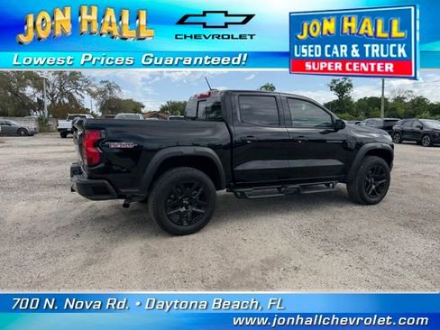 Used 2024 Chevrolet Colorado Trail Boss w/ Technology Package image 12