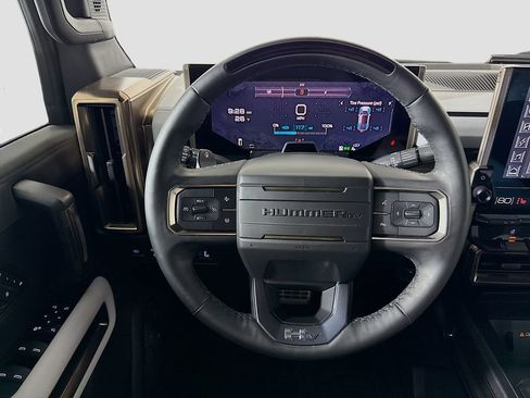 Used 2024 GMC Hummer EV 2X w/ Extreme Off-Road Package image 11