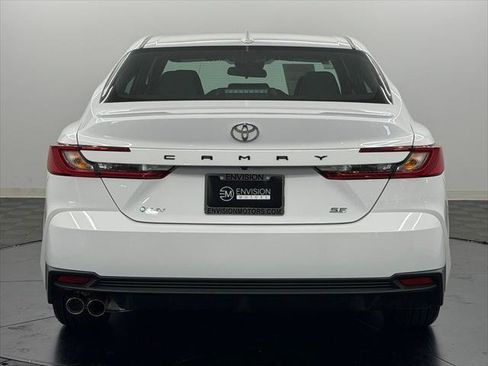 Used 2026 Toyota Camry SE FWD image 11