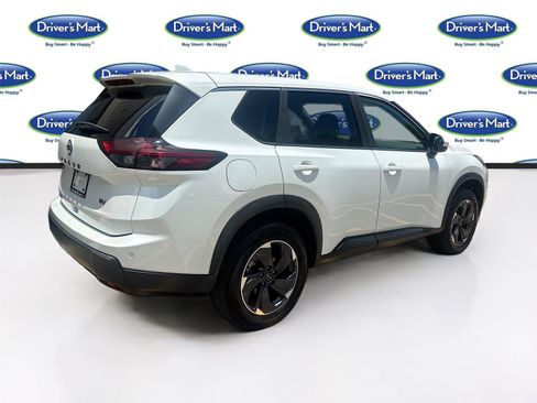 Used 2024 Nissan Rogue SV FWD image 7
