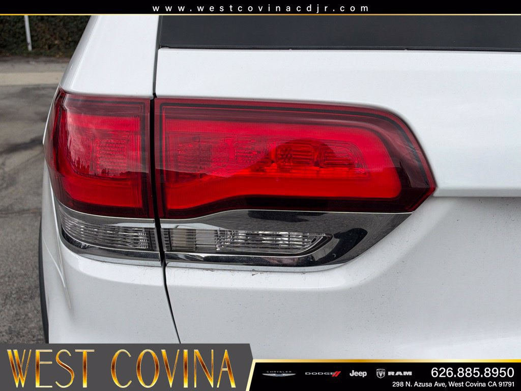 Used 2021 Jeep Grand Cherokee Laredo RWD image 27
