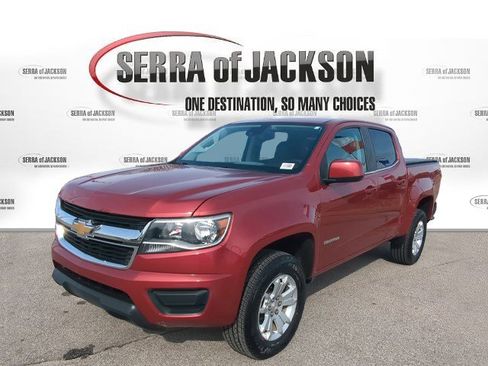 Used 2018 Chevrolet Colorado LT w/ LPO, Premium Interior Package image 4