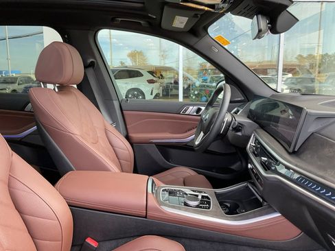 Certified 2025 BMW X5 xDrive40i w/ Premium Package image 30
