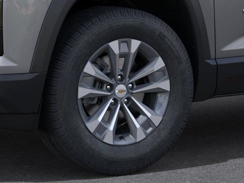 New 2026 Chevrolet Equinox LT w/ Convenience Package II AWD/4WD image 9