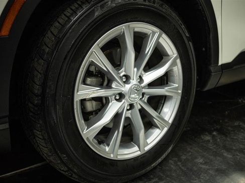 Used 2025 Honda CR-V EX image 3