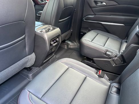 New 2026 Chevrolet Traverse Z71 w/ Enhanced Driving Package AWD/4WD image 11