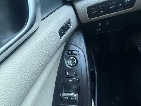 Used 2019 Honda Accord Touring image 19