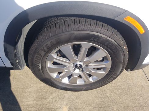 Used 2023 Hyundai Palisade SE w/ Cargo Package image 24