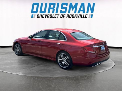 Used 2017 Mercedes-Benz E 300 image 4