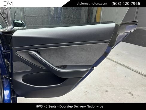 Used 2018 Tesla Model 3 Long Range image 27