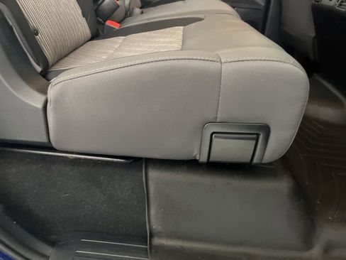 Used 2015 Toyota Tundra SR5 w/ SR5 Upgrade Package image 63