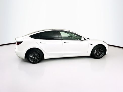 Used 2022 Tesla Model 3 RWD image 10