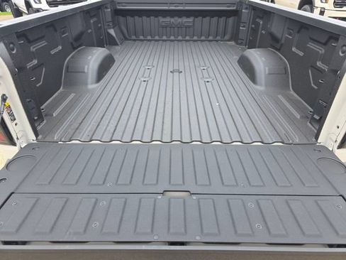 New 2026 GMC Sierra 3500 AT4 w/ AT4 Premium Plus Package AWD/4WD image 22