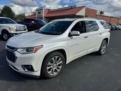Used 2018 Chevrolet Traverse Premier image 4