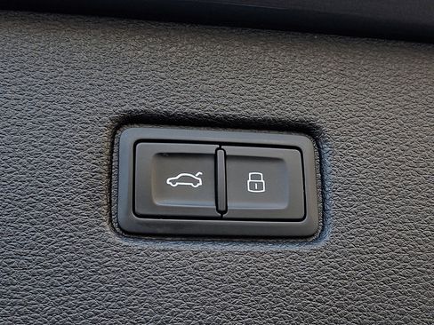 Used 2019 Audi Q7 2.0T Premium Plus w/ Premium Plus Package image 29