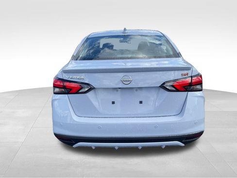 New 2025 Nissan Versa SR w/ Trunk Package image 7