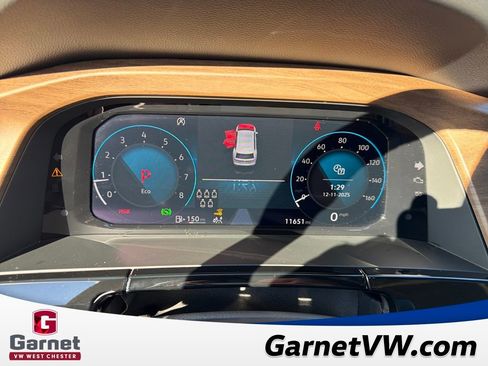 Certified 2025 Volkswagen Atlas SE image 16