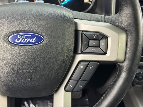 Used 2019 Ford F150 Lariat image 20