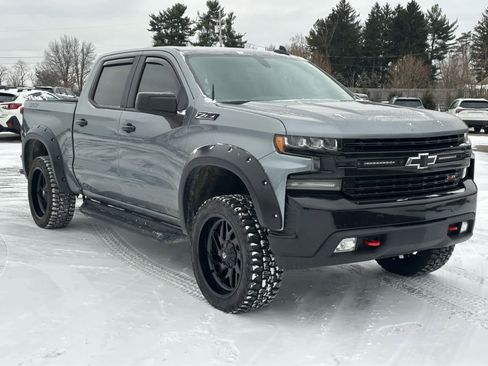 Used 2019 Chevrolet Silverado 1500 LT Trail Boss w/ Convenience Package image 3