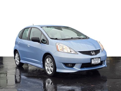 Used 2010 Honda Fit Sport image 1