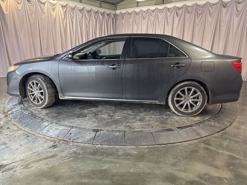 Used 2012 Toyota Camry LE image 8
