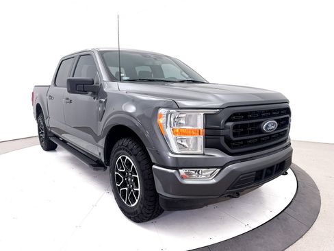 Used 2022 Ford F150 XLT w/ Equipment Group 301A Mid AWD/4WD image 11