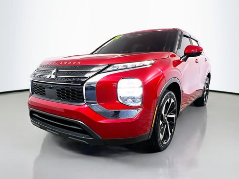 Used 2022 Mitsubishi Outlander ES image 10