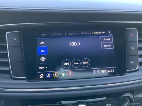 Used 2023 Buick Enclave Essence image 38