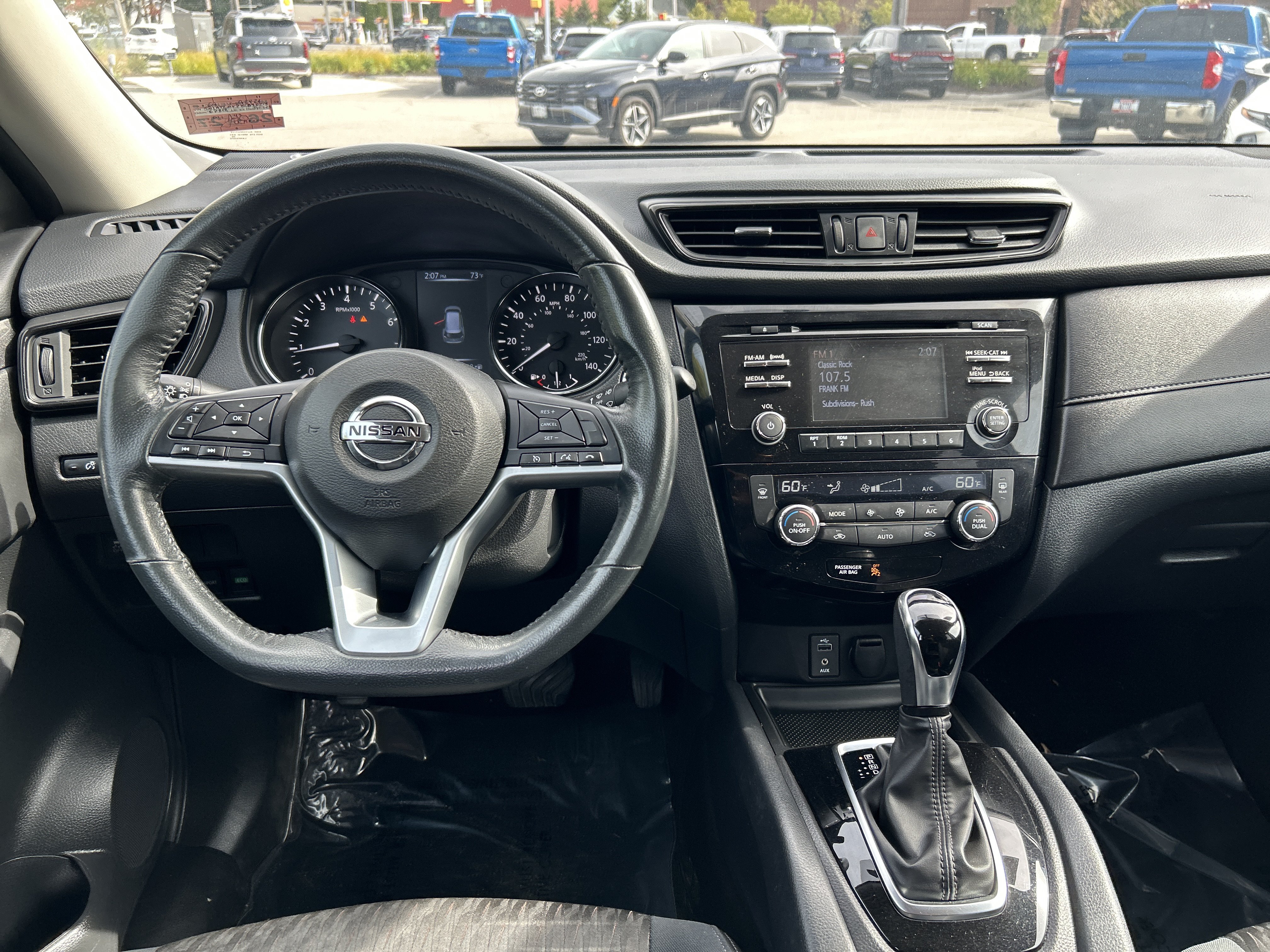 Used 2017 Nissan Rogue SV w/ Midnight Edition AWD/4WD image 19