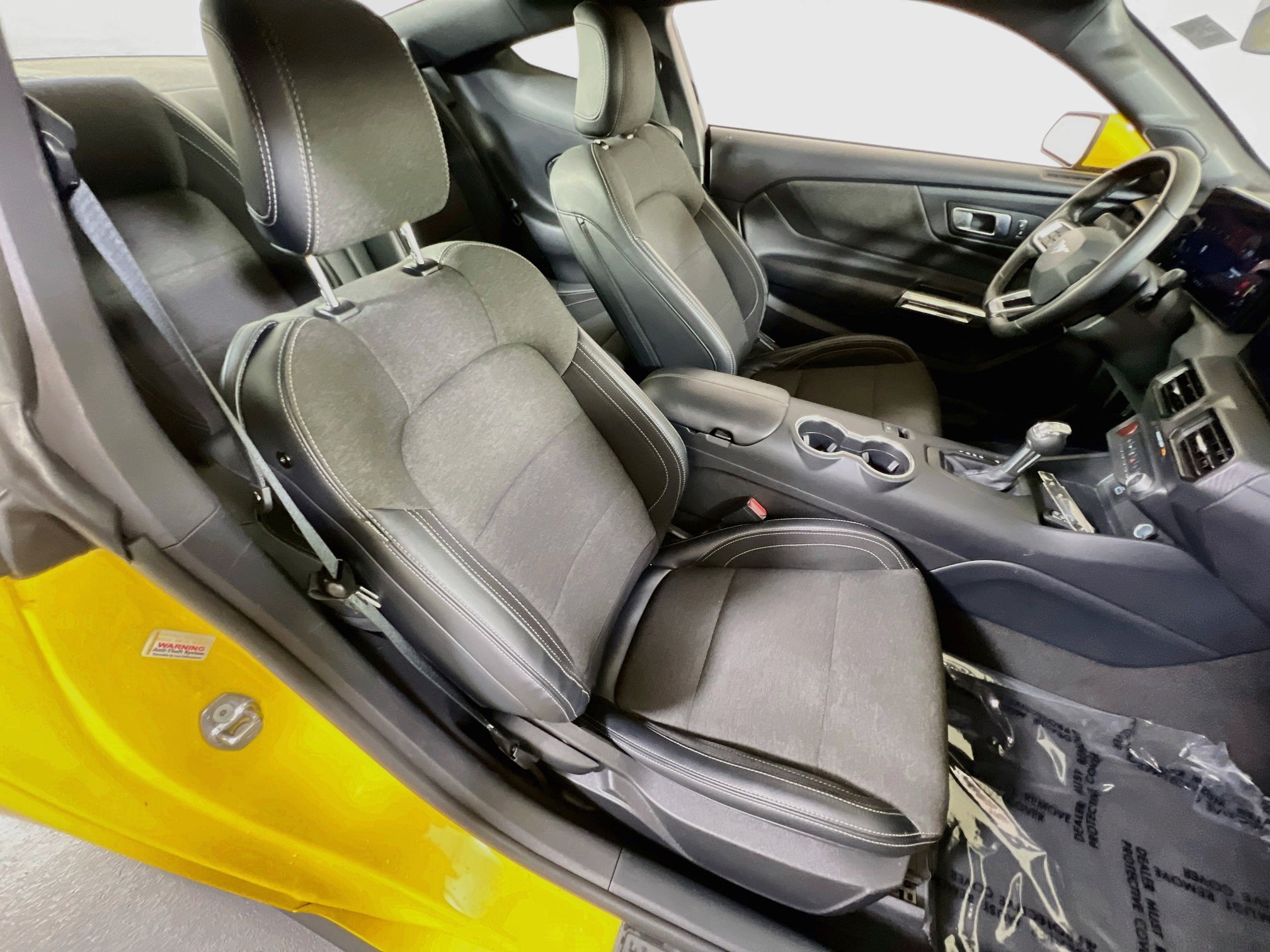 Used 2024 Ford Mustang Coupe RWD image 25